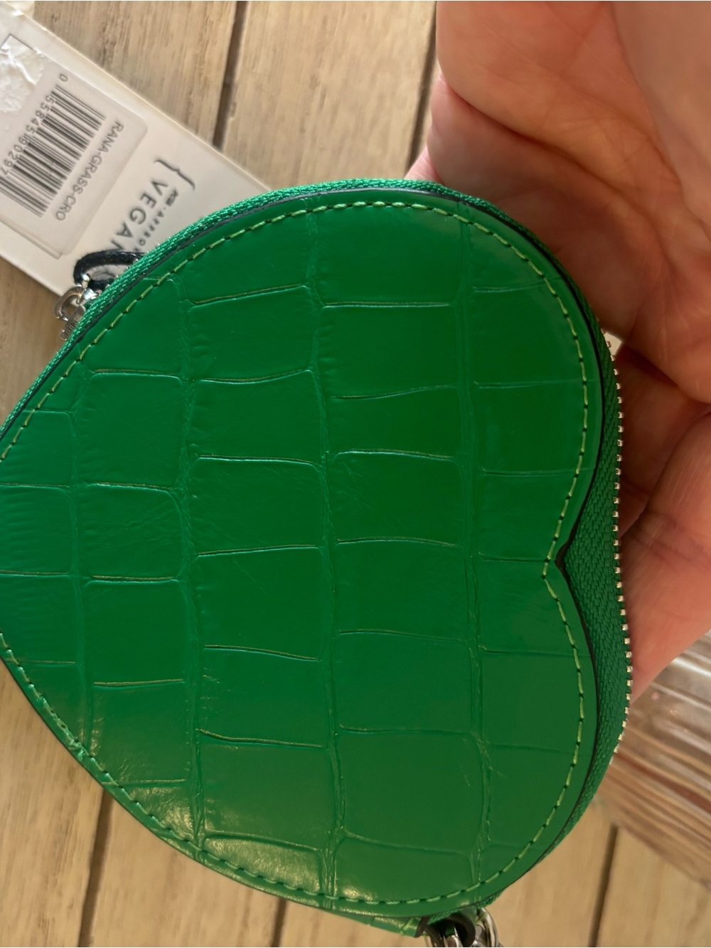 Nwt Lambert Green Heart Crossbody coin purse - wallet - Picture 2 of 4